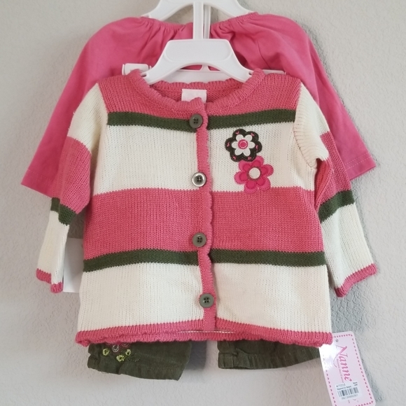 baby pink sweater outfit